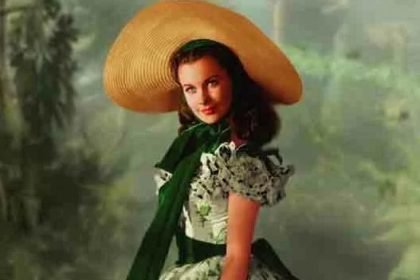 british actress traditional dress 8k telenovela
