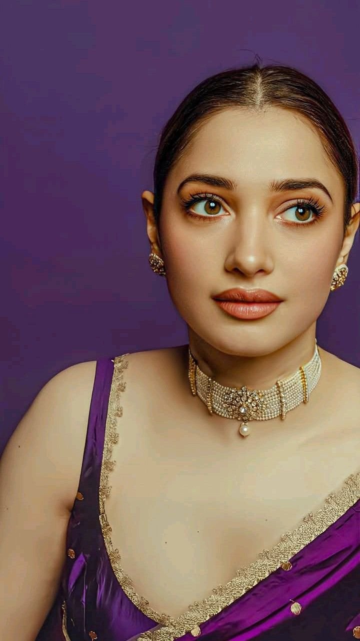 canadian actress traditional dress 4k tollywood