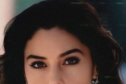 italian actress minimal makeup 8k european cinema