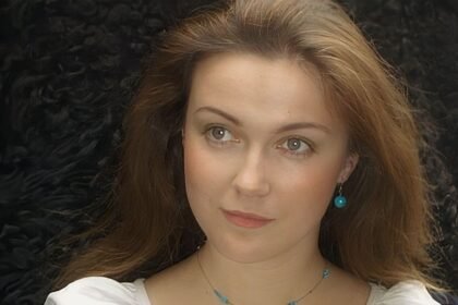 ukrainian actress headshot 8k telenovela